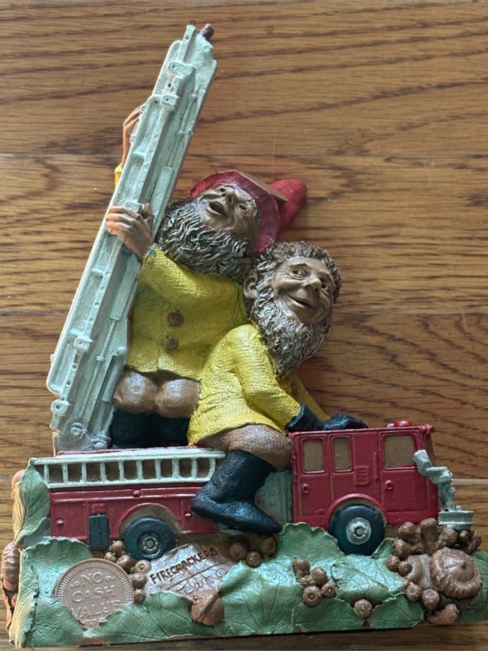 Tom Clark Gnomes “FIRECRACKERS” 1997 Firefighter Rescue Collectible, EUC